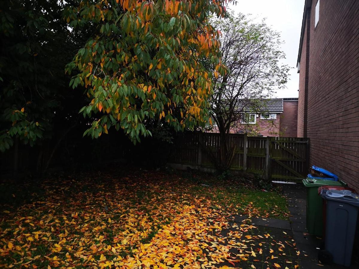 Nice Residential Within Easy Reach Of Town Manchester Exterior foto